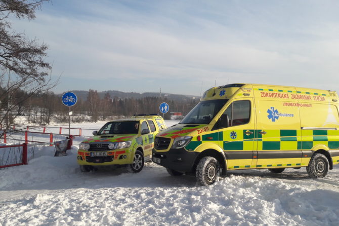 Záchranáři mají nové moderní sanitky a lékařské vozy